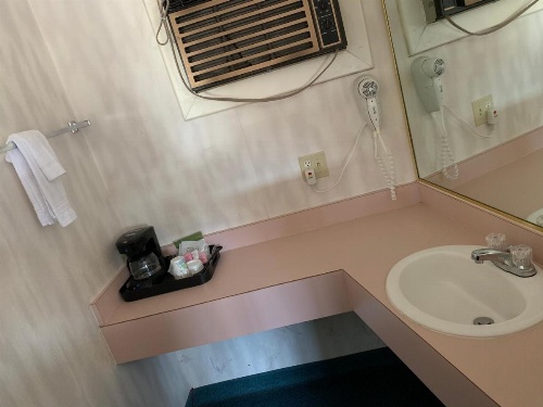 New Western Motel image 10