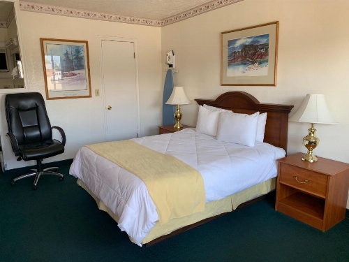 New Western Motel image 15